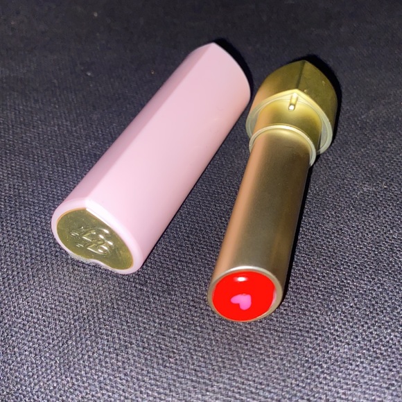 Too Faced - ‘Heart Core’ Heart Core Lipstick - Picture 3 of 8
